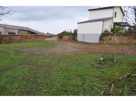 vente terrain à batir à lachassagne (69480)  153 000 €