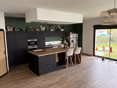 ? maison familiale rénovée 148 m² – 4 chambres – terrain 906 m² – sous-sol – neuflize