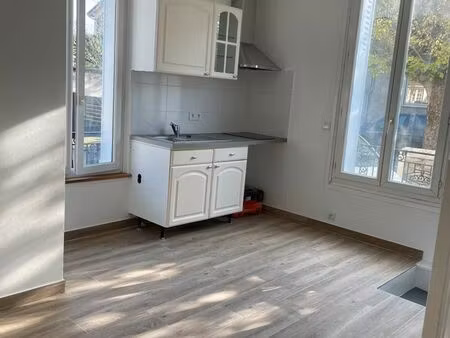 studio rdc bessacourt 200 m de la gare