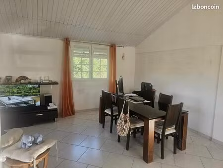 à louer – spacieux appartement t3 de 120 m² –