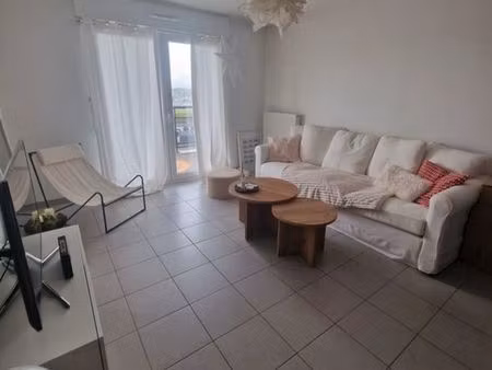 2 pièces 41m2 centre ville la rochette