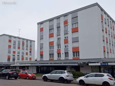 yutz f4 81.95m2 5° étage avec ascenseur avenue des nations