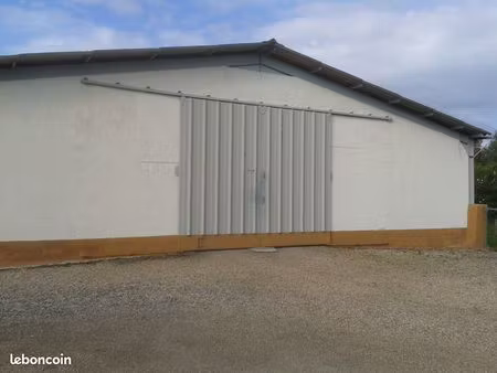 garage hivernage caravane  camping-car  bateau  vl