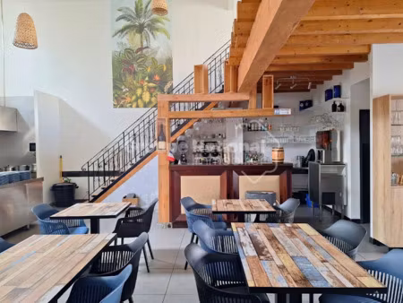 vente locaux professionnels 3 pièces 200 m² à berre-l'etang (13130)  295 000 €