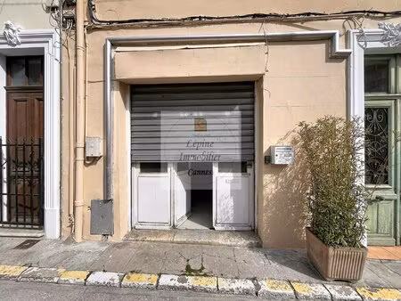 murs commerciaux de 38.86m².