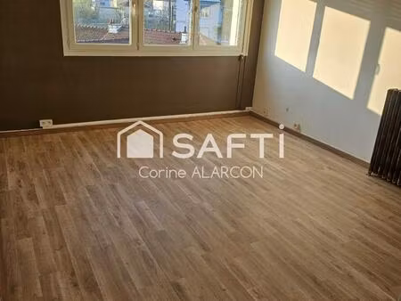 appartement lumineux dans rue calme