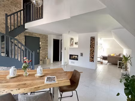 superbe duplex 127 m2 (159 m2 au sol) quartier des maraîch