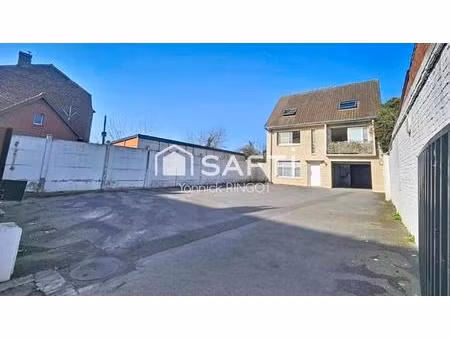 immeuble mixte avec hangar 226 m² rare