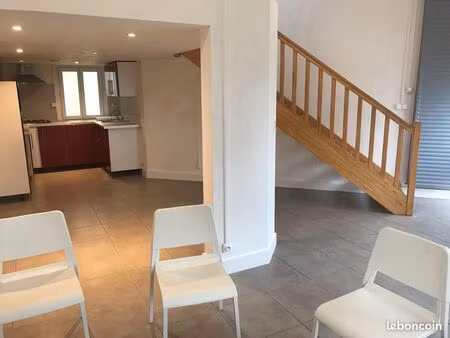 t3 bis meublé à quelques pas de la plage du cormier