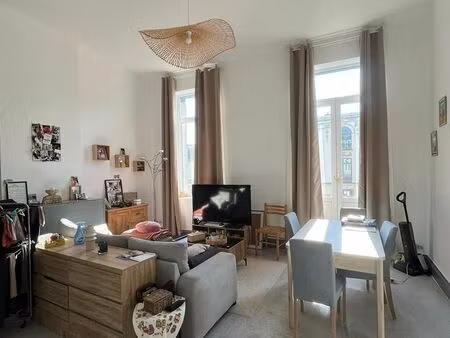 grand t2 lumineux de 53 8 m² - emplacement idéal à roubaix