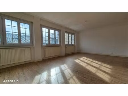 appartement 3 pièces 84 m²