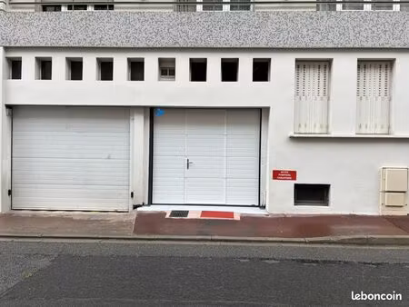 local stationnement et/ou stockage - vichy