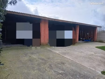 hangar / garage 120 m²