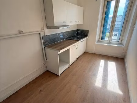 studio 30m2 entièrement rénové