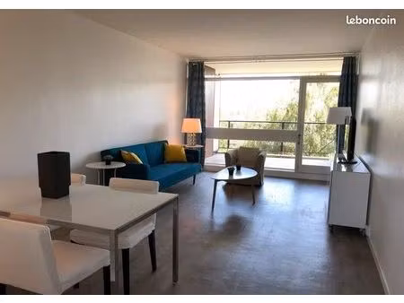 appartement 2 pièces 64 m²