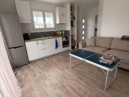 location maison 2 pièces 42 m² à aytre (17440)  850 €