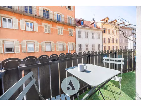 appartement d'habitation et/ou bureau de profession libérale avec balcons en hyper centre-