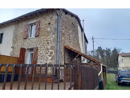maison montrollet m² t-4 à vendre  93 000 €