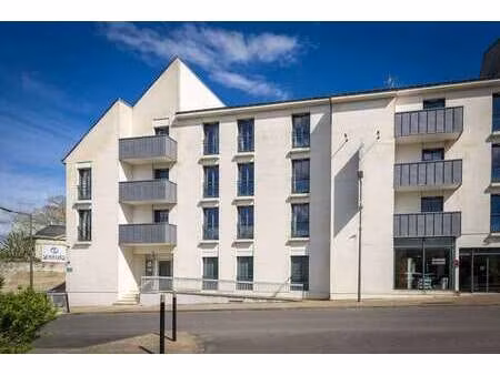 vente immeuble à loudun (86200) : à vendre / 1300m² loudun
