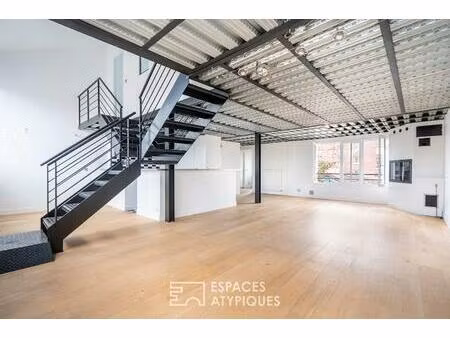 loft en duplex à l'esprit industriel