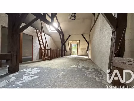 appartement à école-valentin (25480)