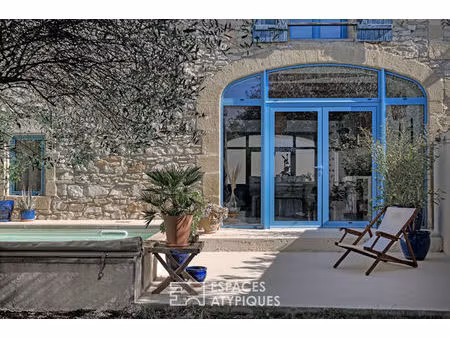 maison de village atypique  jardin et bassin