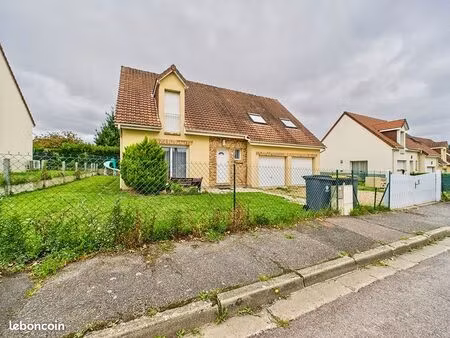maison (140m²) double garage