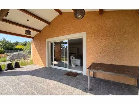 location maison  m² t-5 à saint-jean  1 415 €