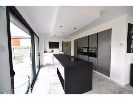 location maison 5 pièces 103 m² à sauveterre-de-guyenne (33540)