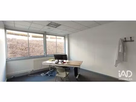 location bureaux 300 m²