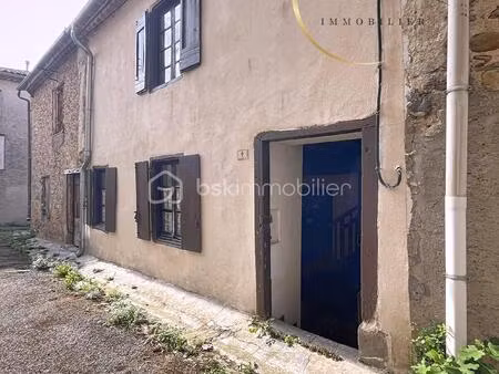 maison de village de 60 m² à loupia
