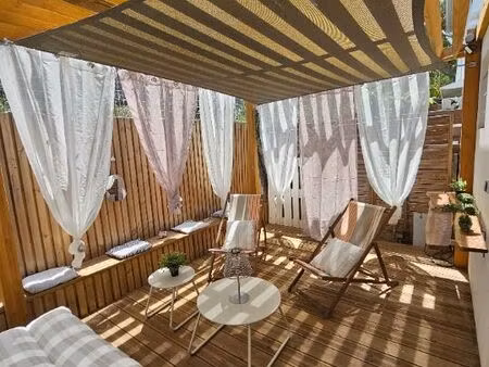 location de plain-pied à 3 min à pied du lagon de la saline les bains