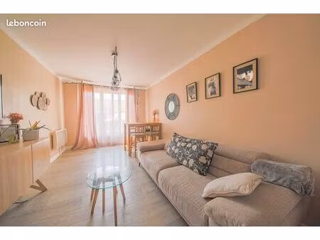 appartement 3 pièces 55 m²