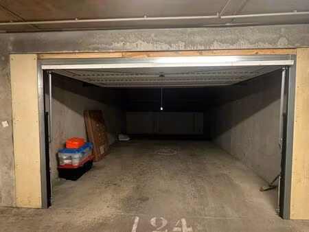 garage 25 m2 sous sol sécurisé