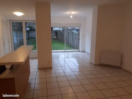 t2 52m2 rdc av. jardin prox. port fluvial lille