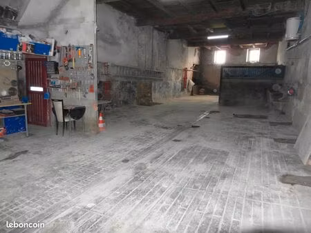 location garage remise hangar gardiennage stockage