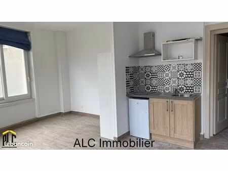 studio 1 pièce 30 m²