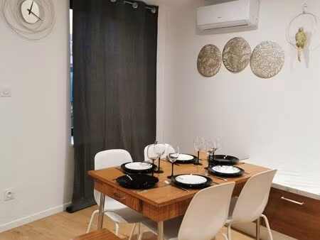 jolie maison atypique de 4 étages