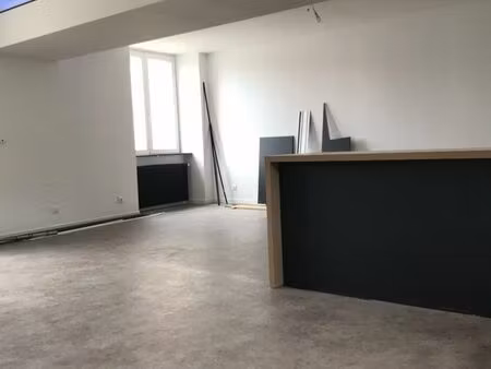 f4 duplex proche centre-ville – bien exposé