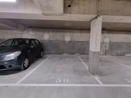 parking à louer 52 route du vésinet chatou 78400 -12 94 m²