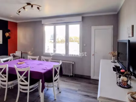 vente maison à montsûrs-saint-céneré (53150) : à vendre / 63m² montsûrs-saint-céneré