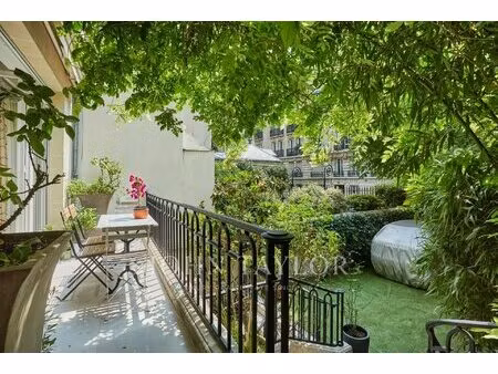 hôtel particulier avec jardin