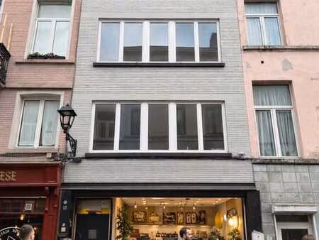 local commercial idéal pour sandwicherie ou boutique