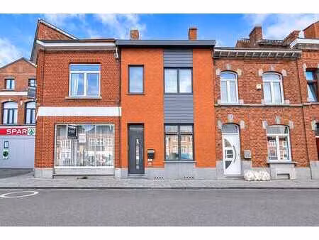 vaste maison avec jardin