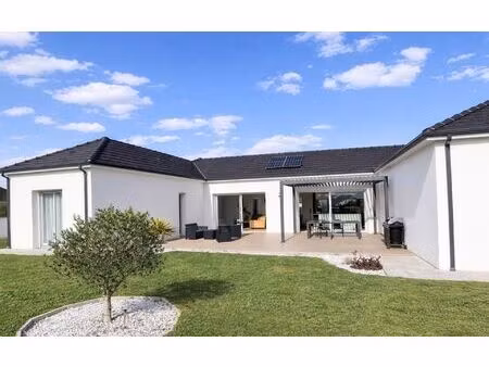 maison serres-castet m² t-5 à vendre  459 000 €