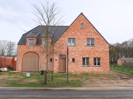 maison à louer à jabbeke € 2.000 (lm47n) | zimmo