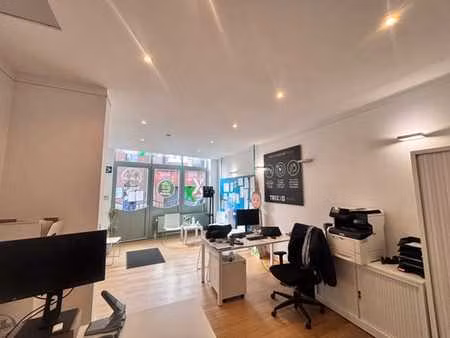 beau bureau en location - centre nivelles