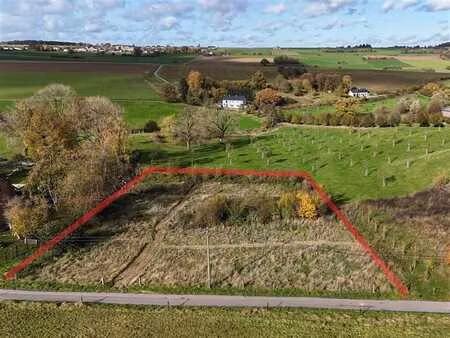 terrain de 32 ares 66 - vue dégagée