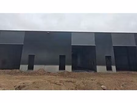 nouvelles unités pme dans un emplacement stratégique