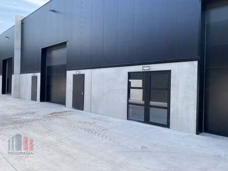 unité pme neuve de 346 m² à louer